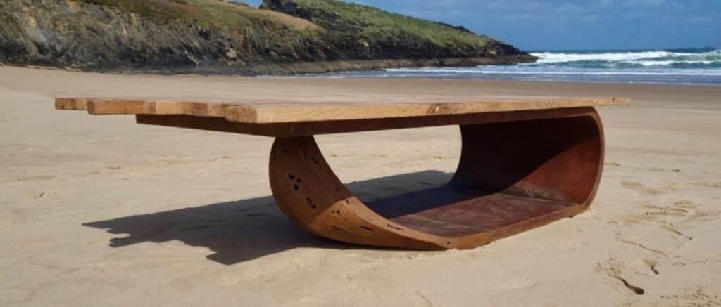 mesa de madera reciclada de barco