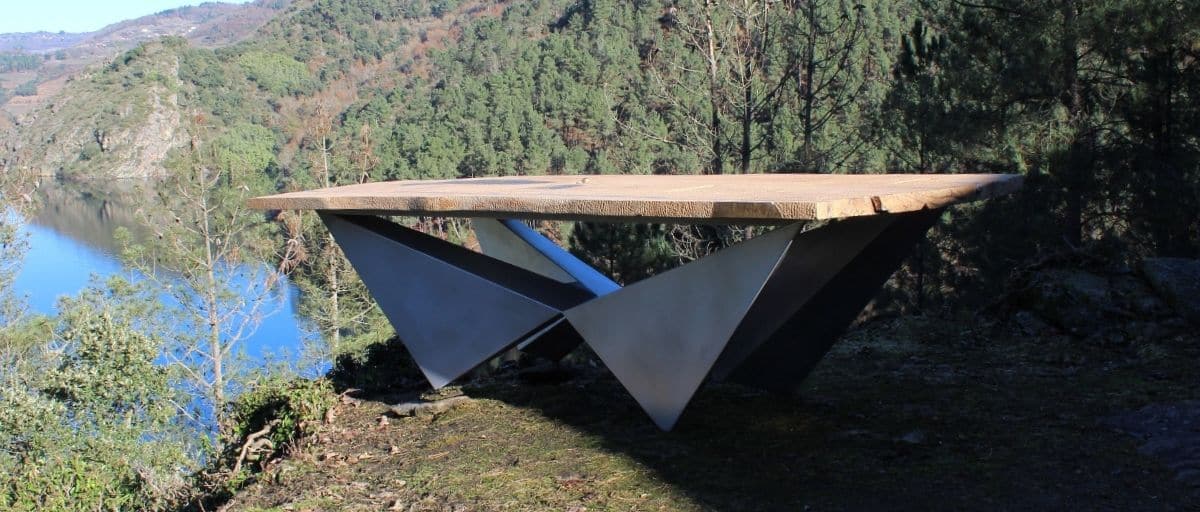 mesa de madera artesanal galicia